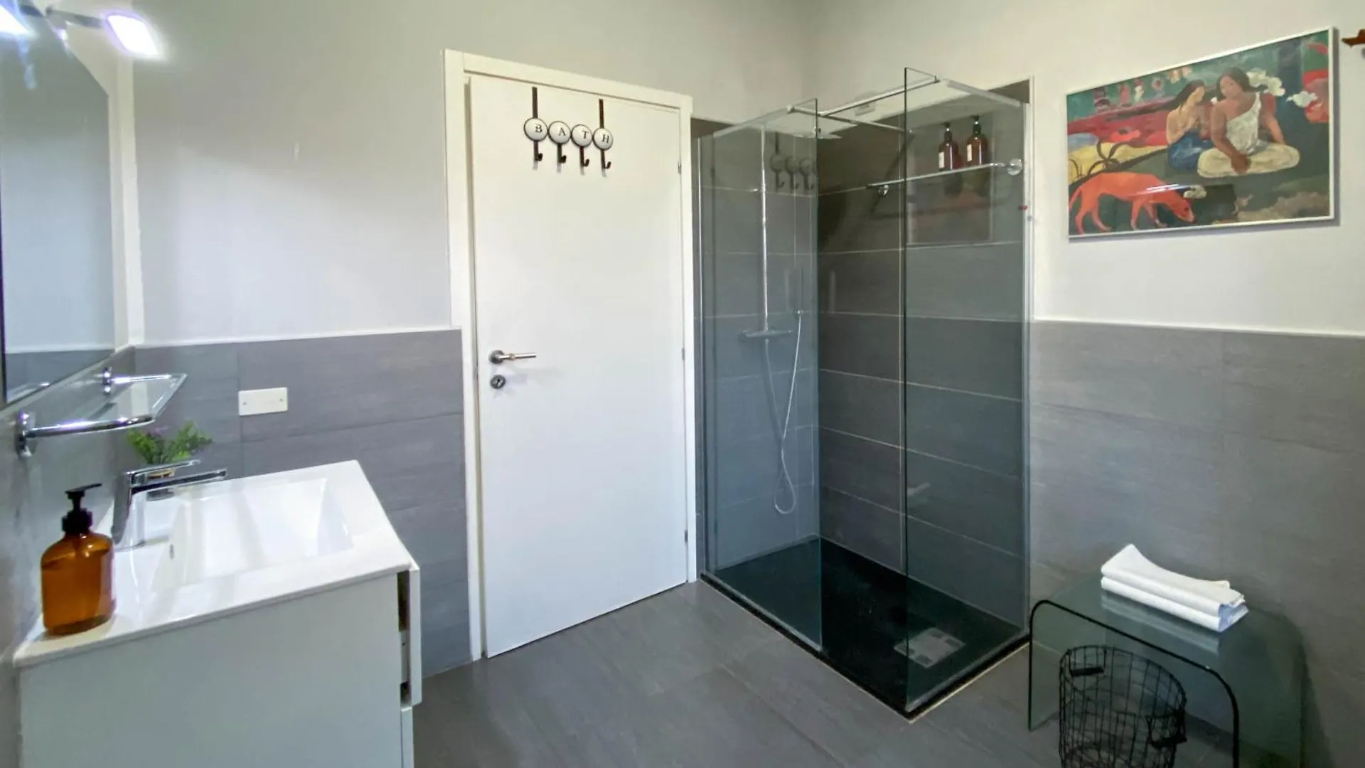 Nest Guesthouse Castelnuovo del Garda 0*,  Italy