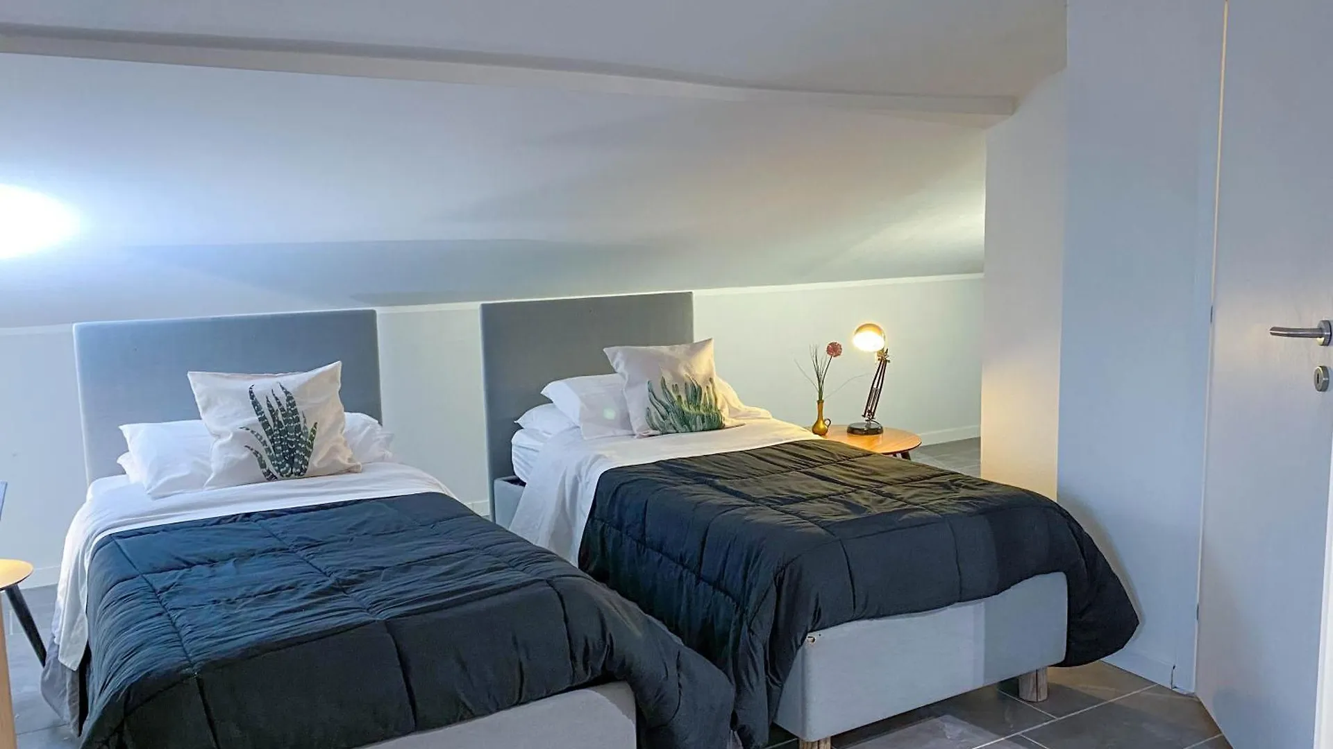 Guest house Nest Guesthouse Castelnuovo del Garda Italy