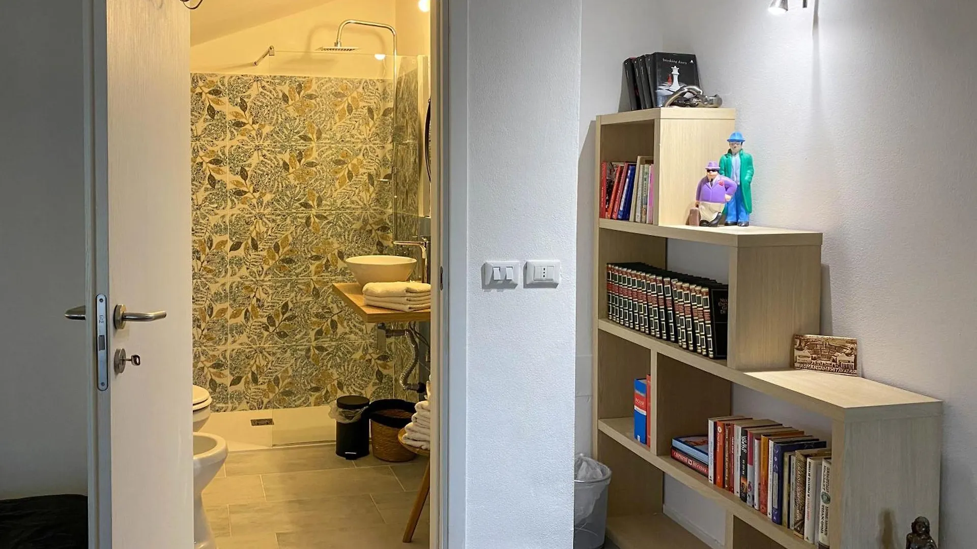 Nest Guesthouse Castelnuovo del Garda 0*,  Italy