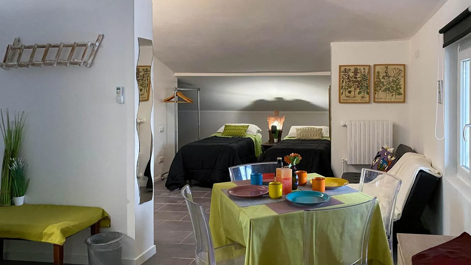 Nest Guesthouse Castelnuovo del Garda Italië